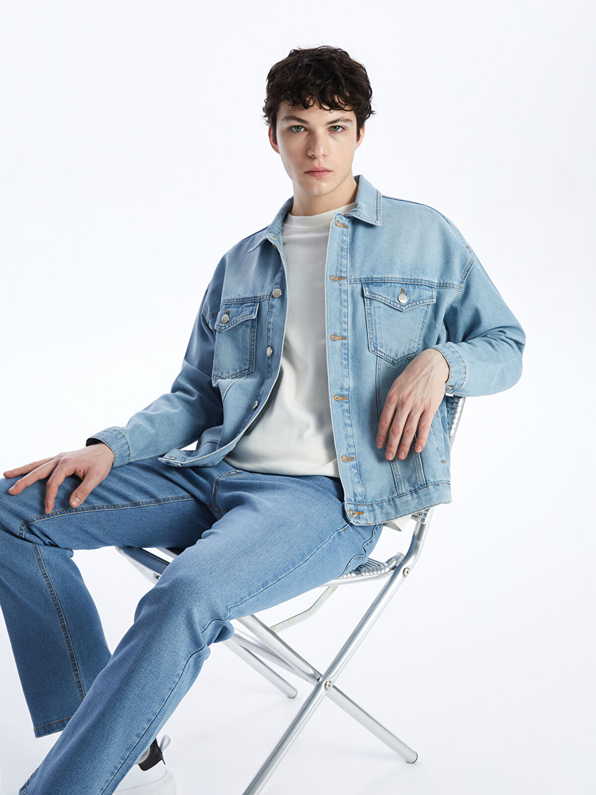 Comfortable Men's Jean Jacket