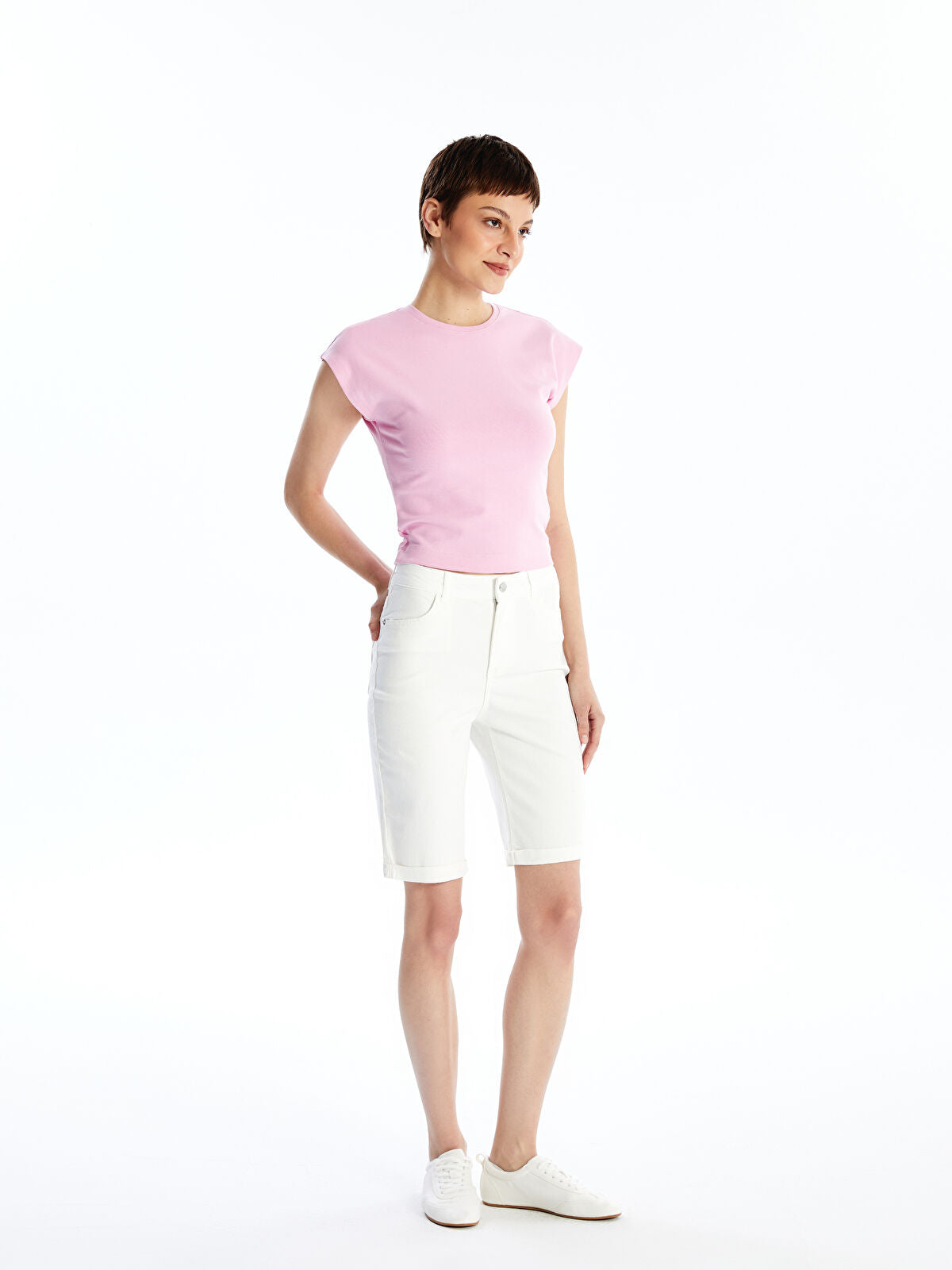 Normal Waist Bermuda Fit Women's Jeans Short