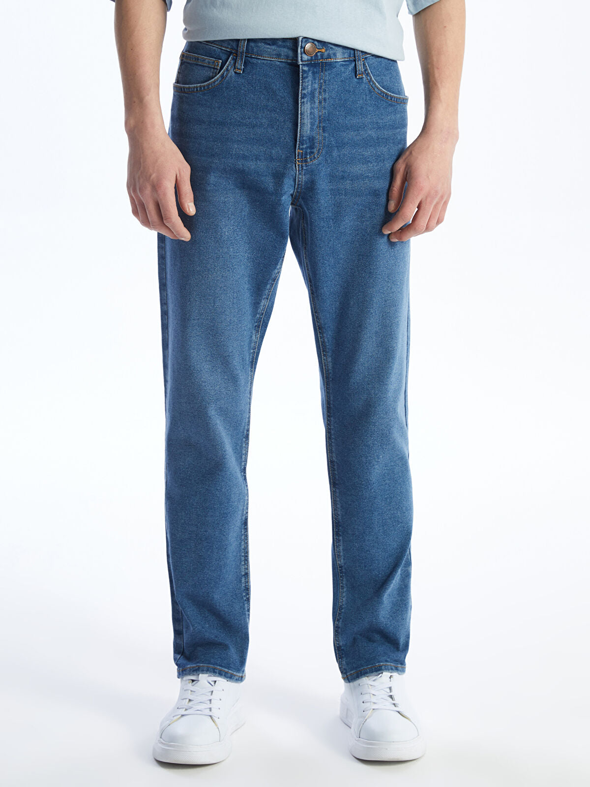 750 Slim Fit Men's Woven Jean Pantalon