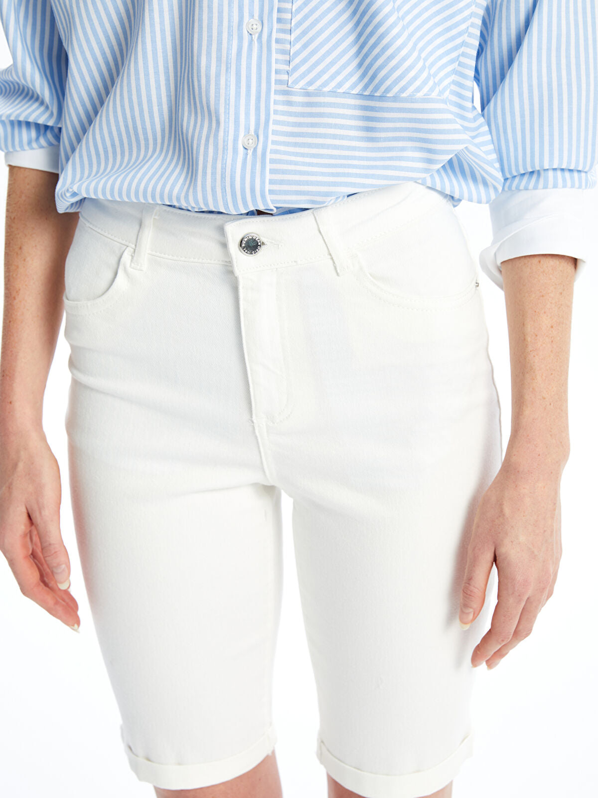 Normal Waist Bermuda Fit Women's Jeans Short