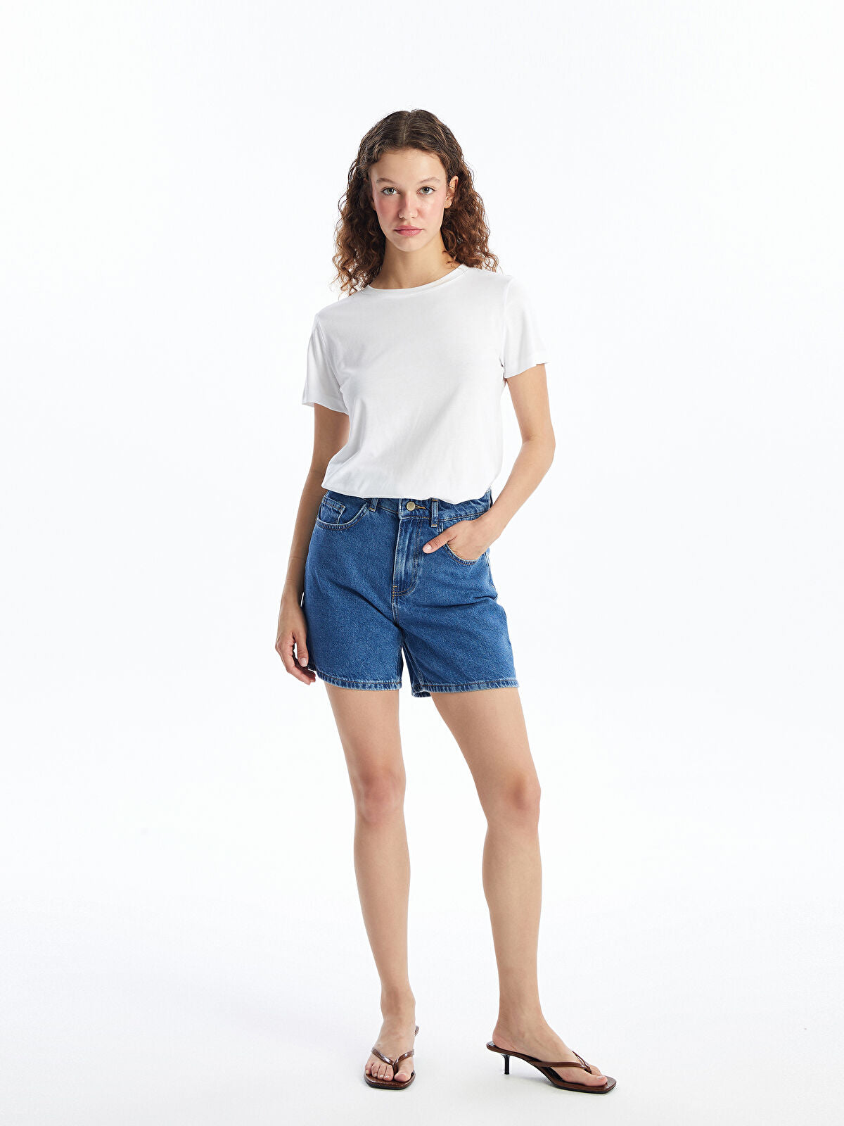 Standard Fit Women's Jeans Short