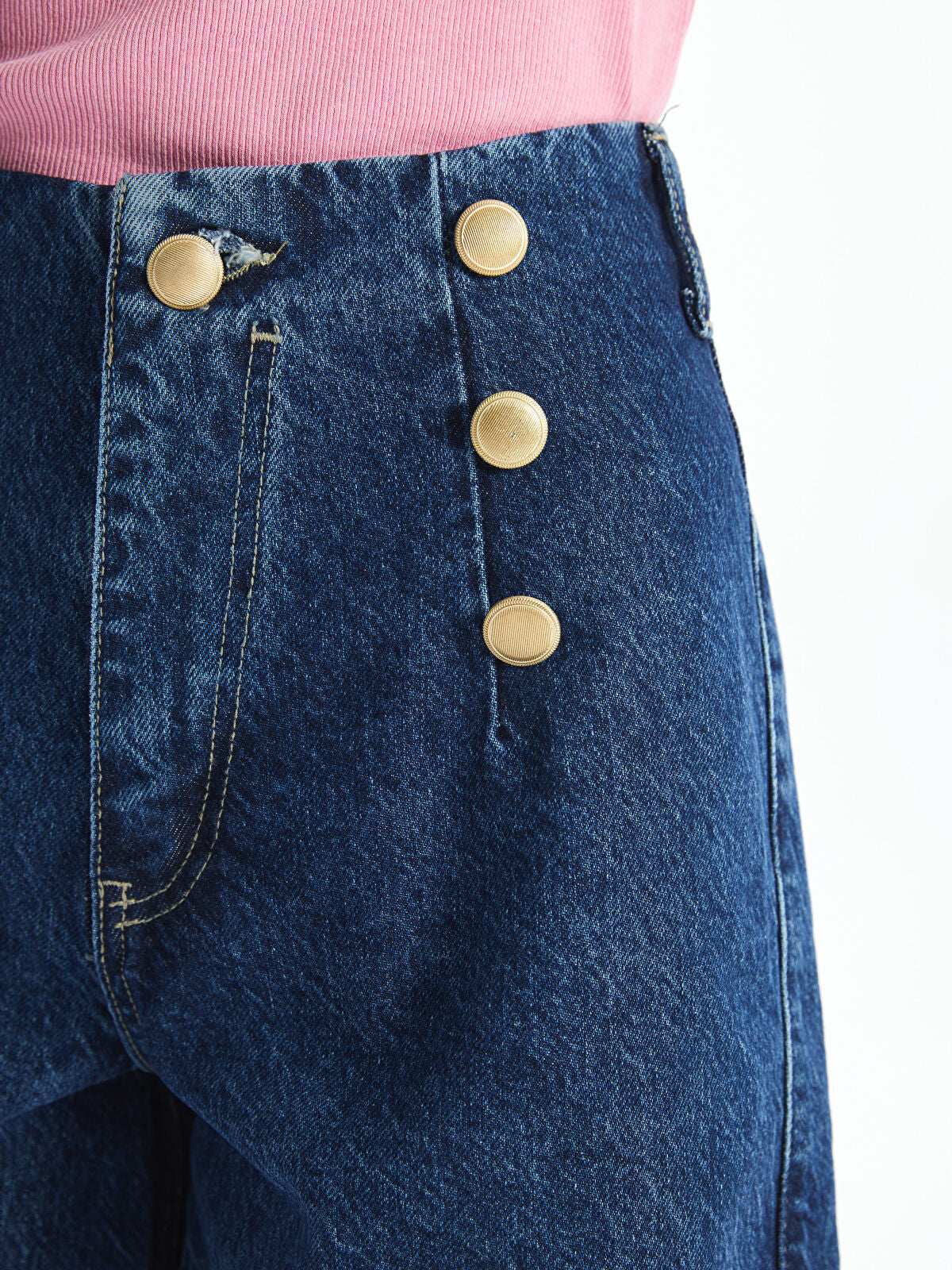 Standard Fit Women's Jeans Short