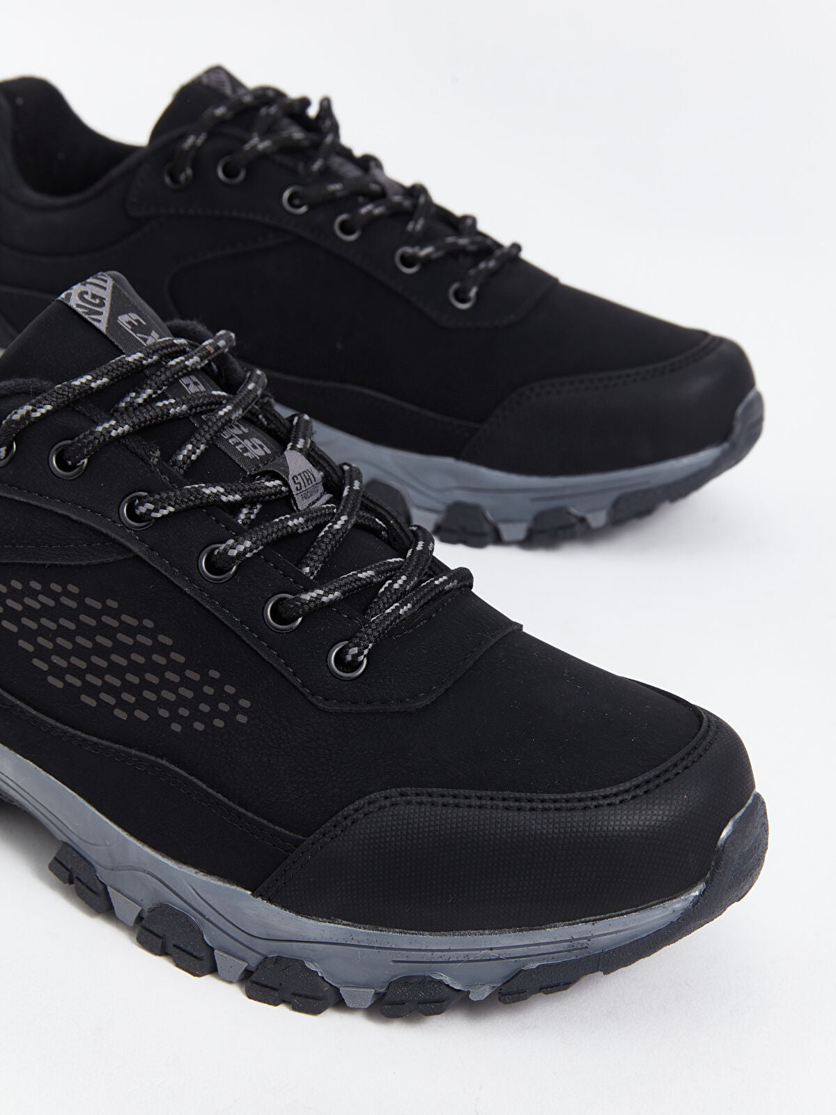 Buckle Thick Sole Men's Hiking Shoe