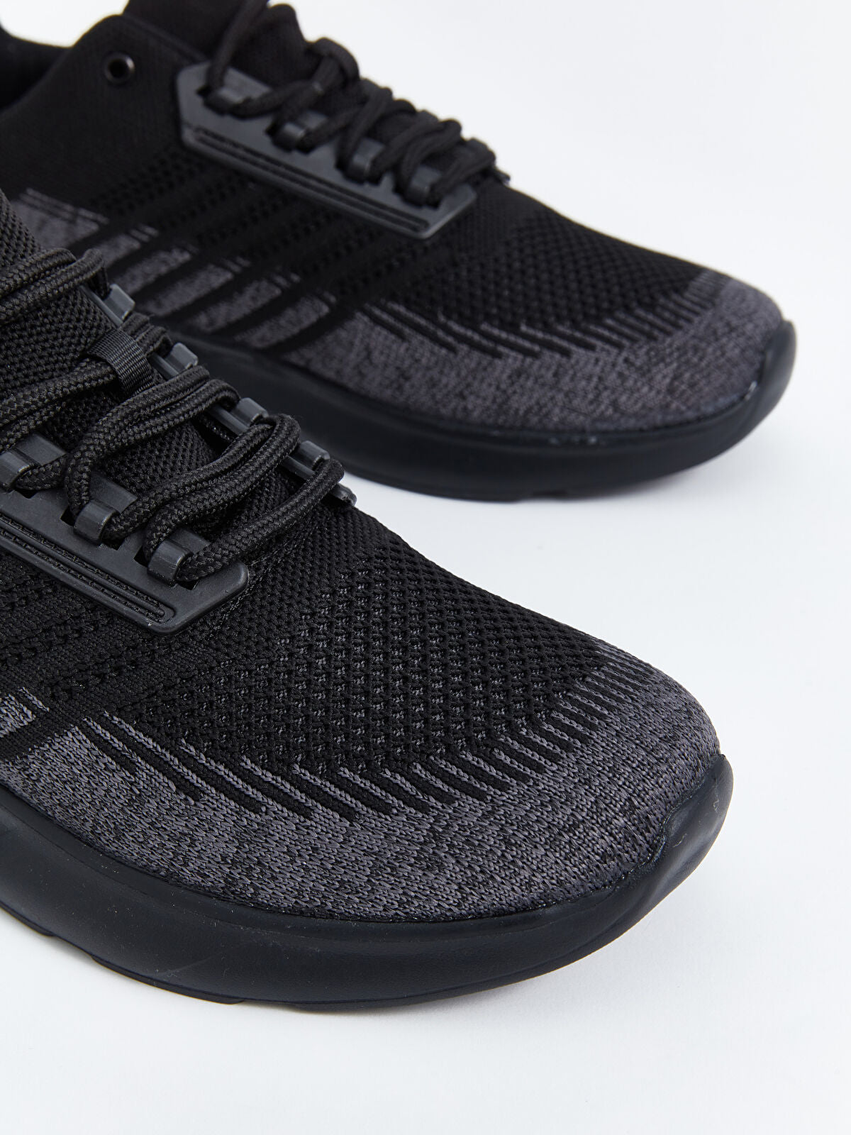File Detailed Lace-Up Men's Sports Shoes