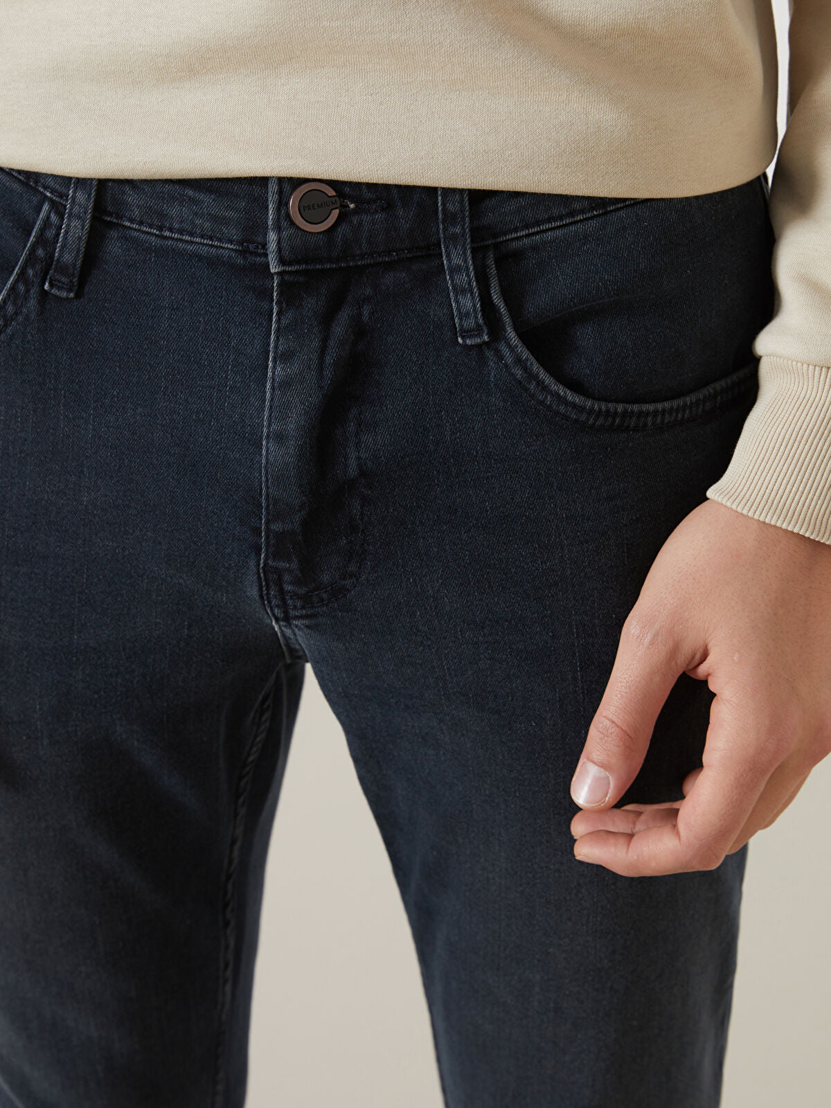 750 Slim Fit Men's Woven Jean Pantalon
