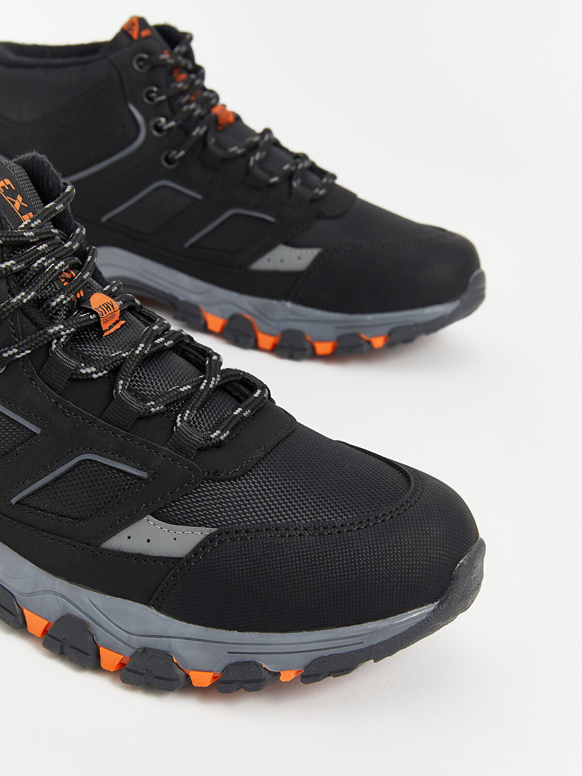 Men's Leather Hiking Boot