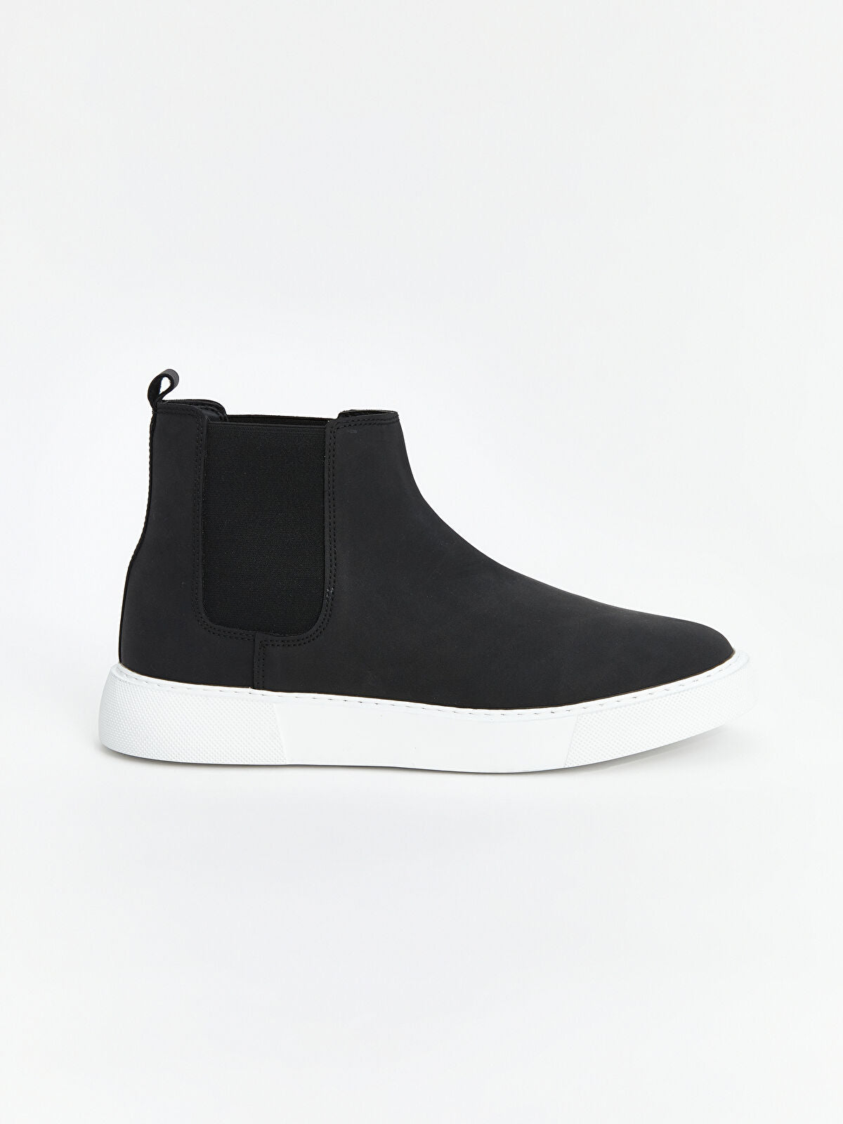 Sleek Men's Shoe