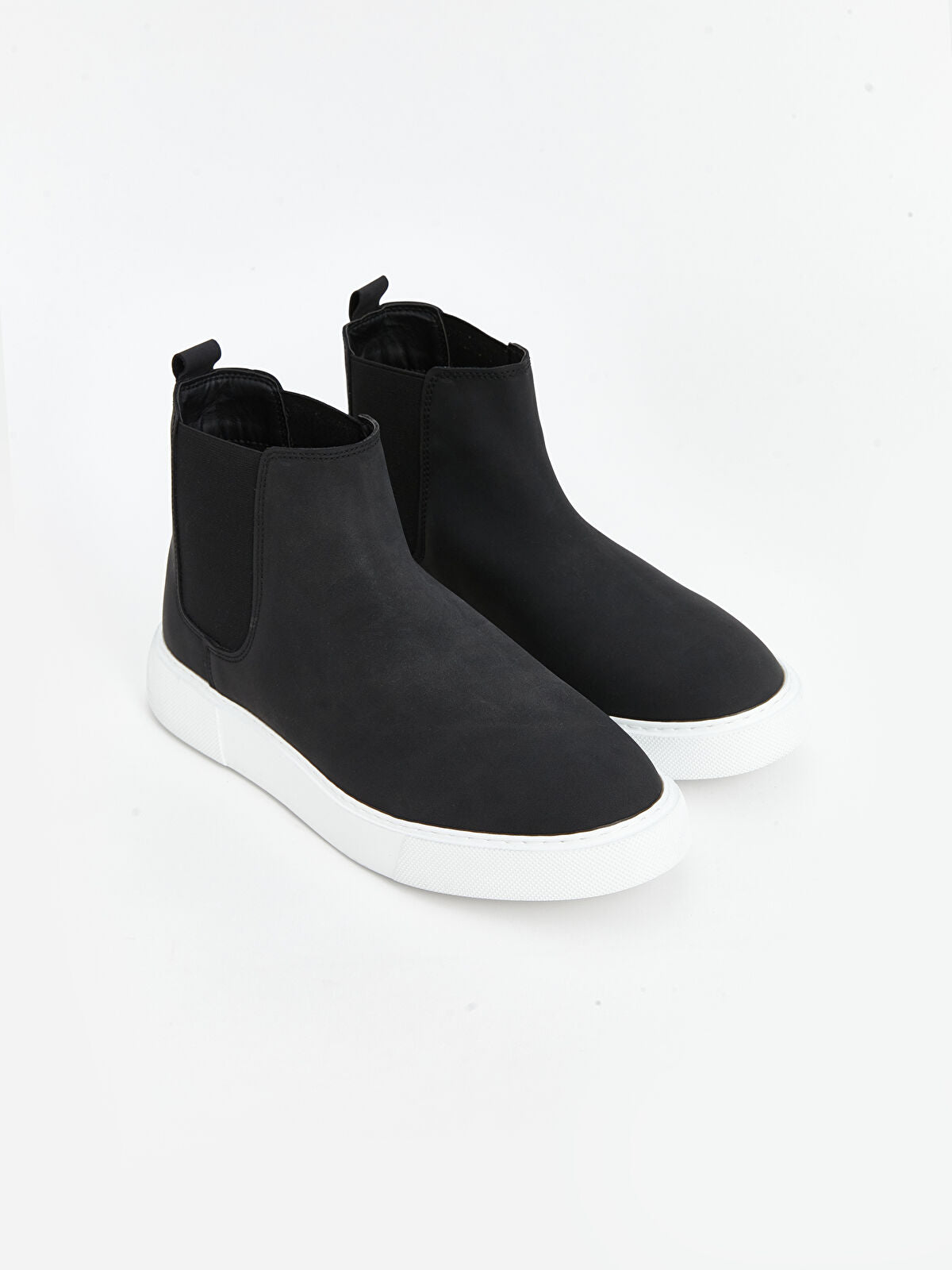 Sleek Men's Shoe