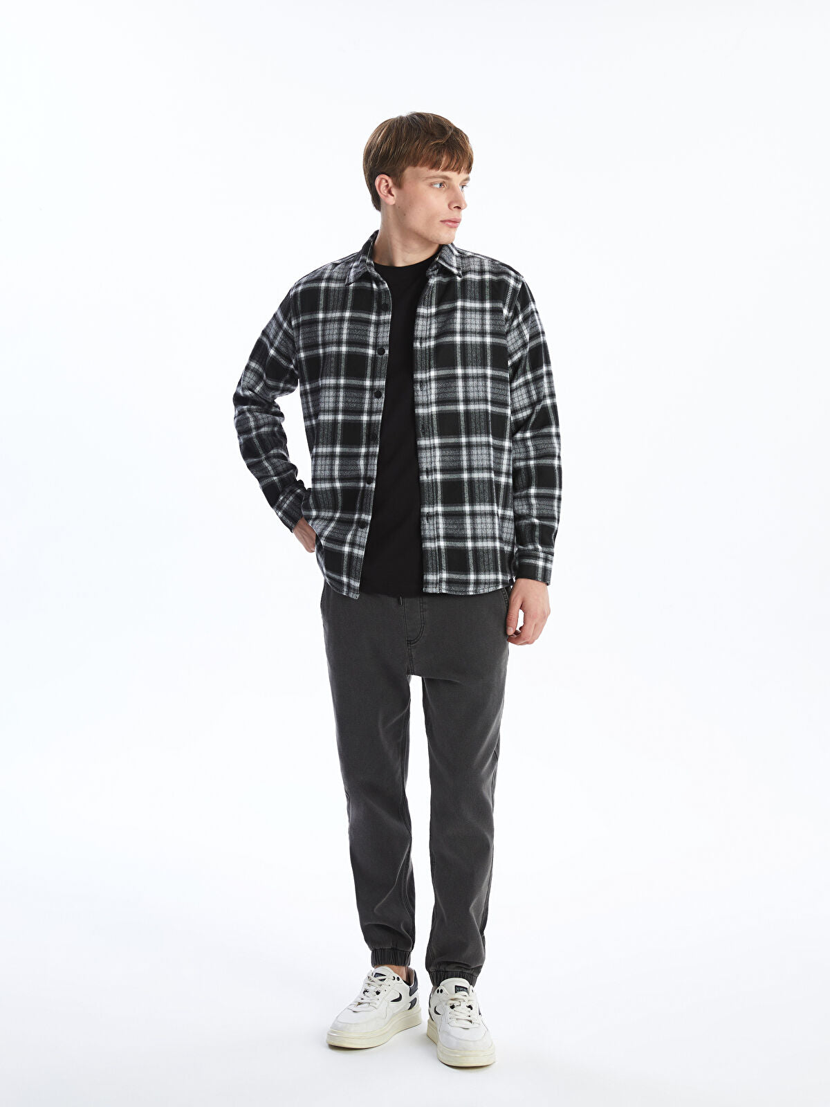 LCW Jeans Black 780 Jogger Men's Jean Pantalon Size with Special Offers, Installments and Cash on Delivery at LCW! Shop online now and have it delivered to your door! - W5BC35Z8-326