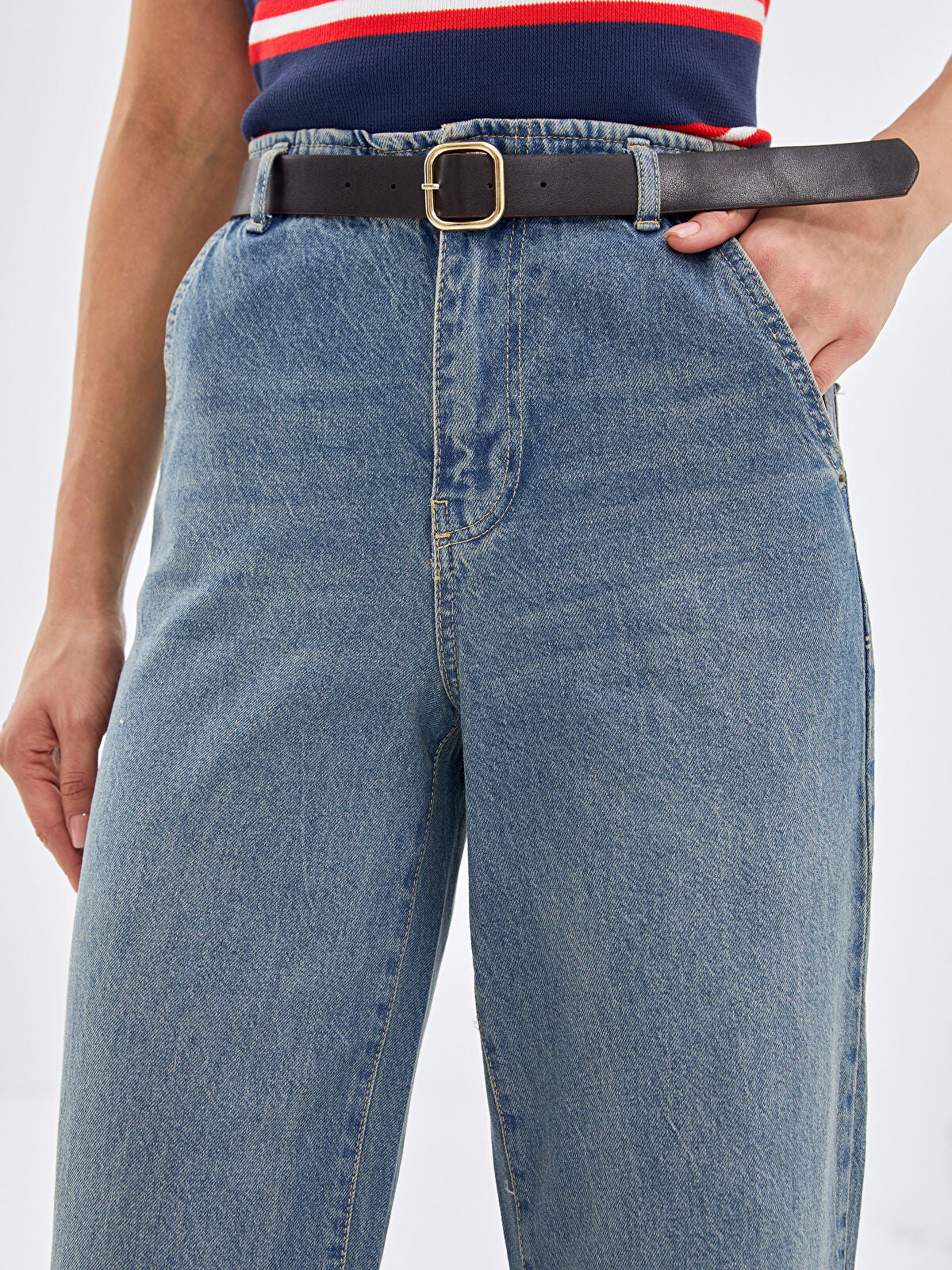 Women’s Belted Wide Leg Jean Pants