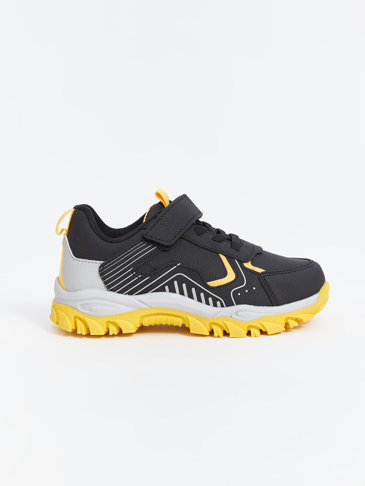 Tie and Crinkle-textured Boys' Trekking Shoes