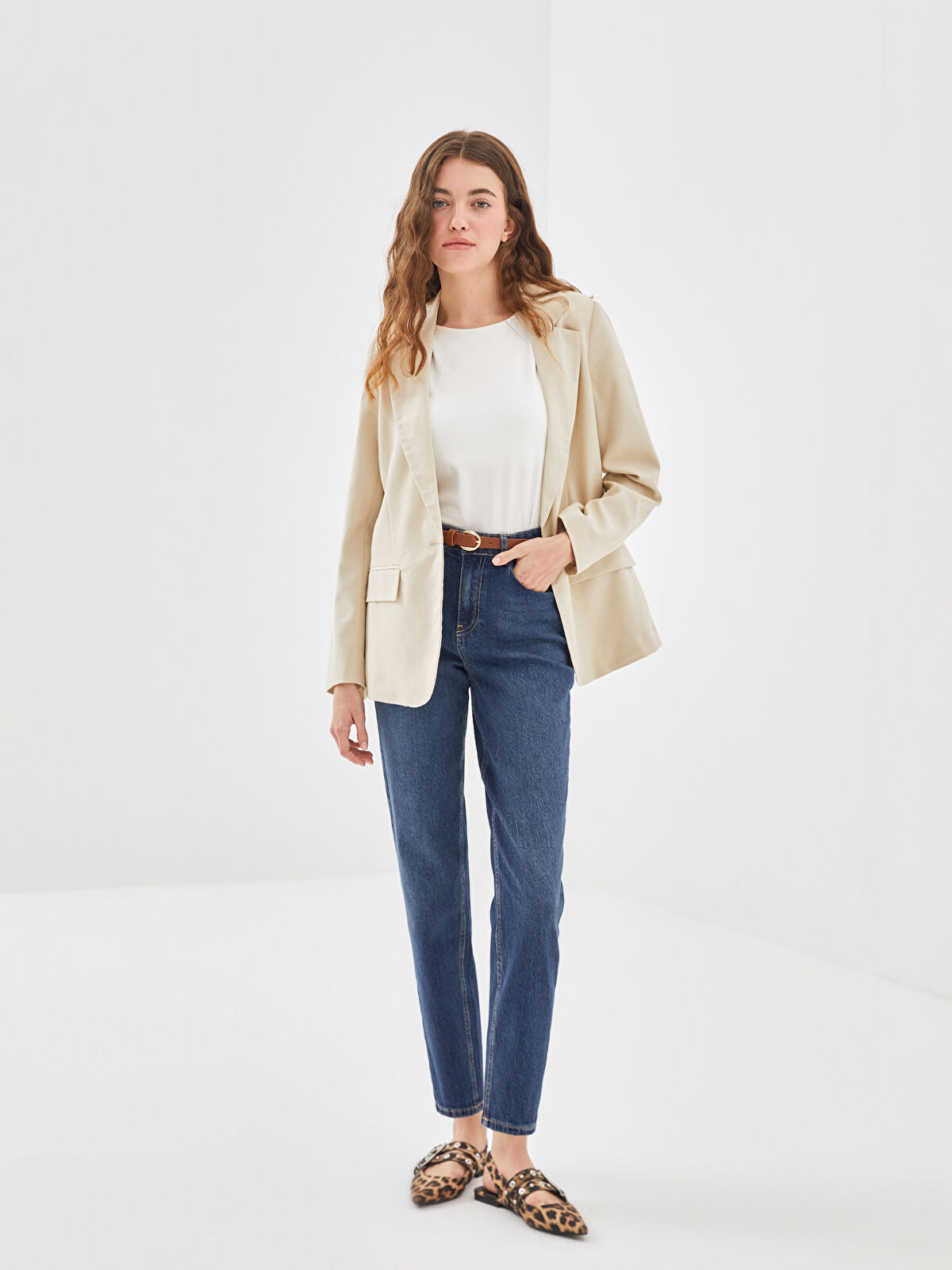 Belted Mom Fit Women's Jeans Pants