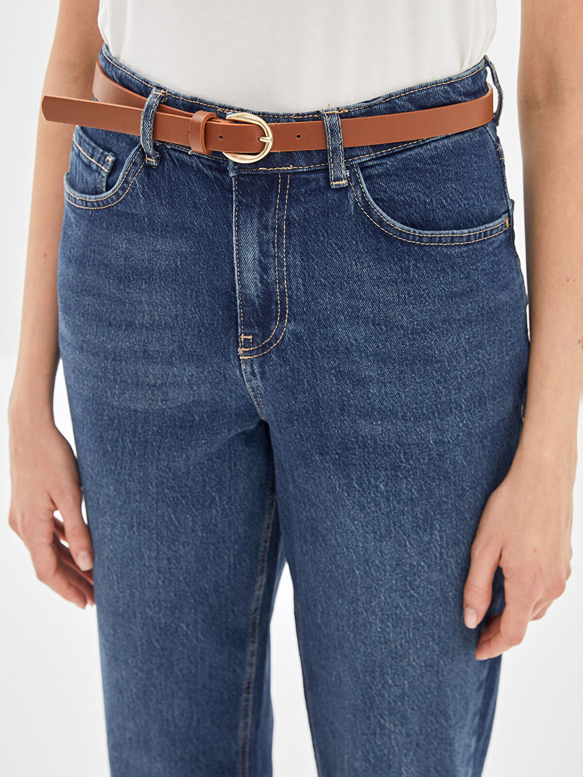 Belted Mom Fit Women's Jeans Pants
