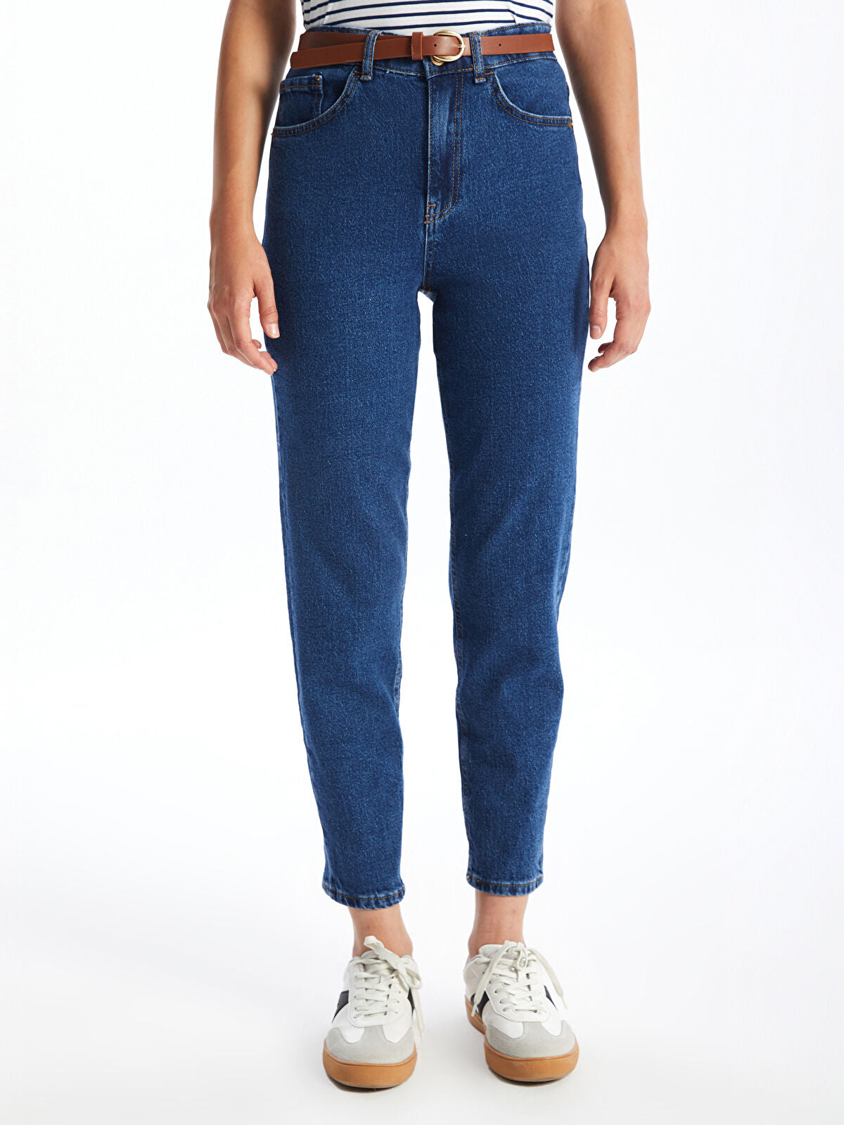 Belted Mom Fit Women's Jeans Pants