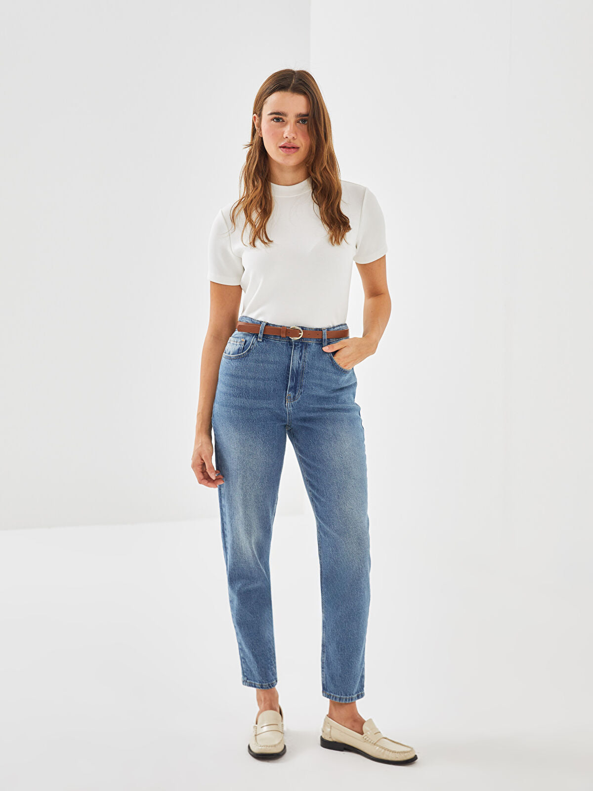 Belted Mom Fit Women's Jeans Pants
