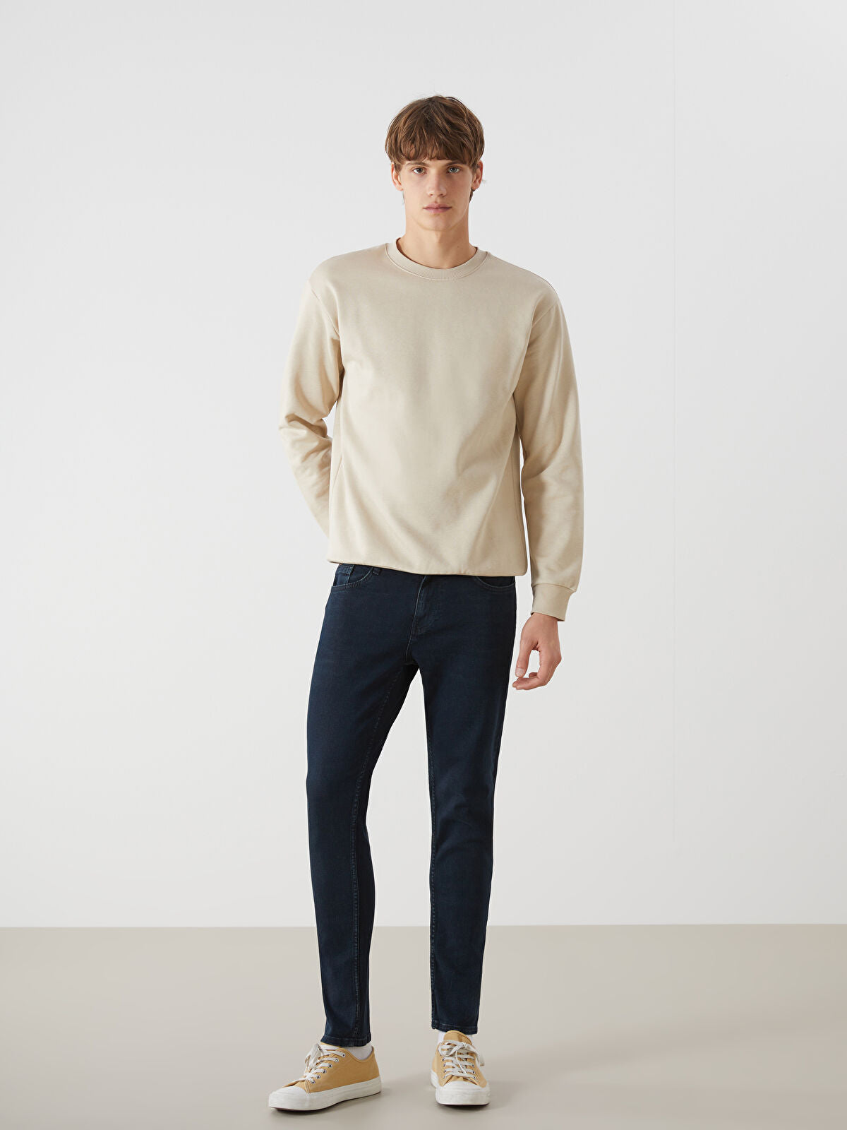 750 Slim Fit Men's Woven Jean Pantalon