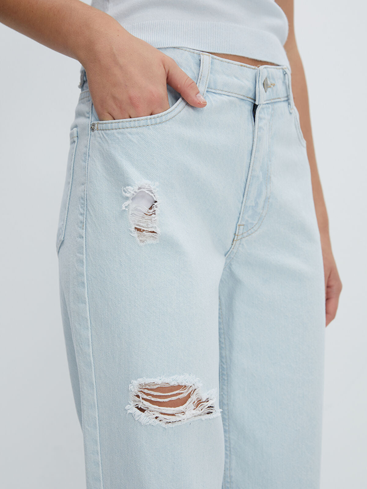Boyfriend Ripped Detailed Women's Jeans Trouser