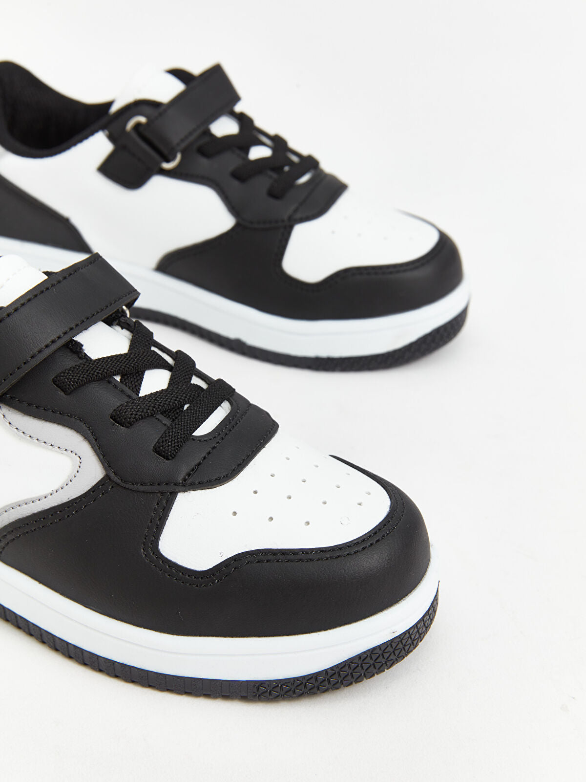 Scuff-Resistant Children's Sport Sneakers for Boys