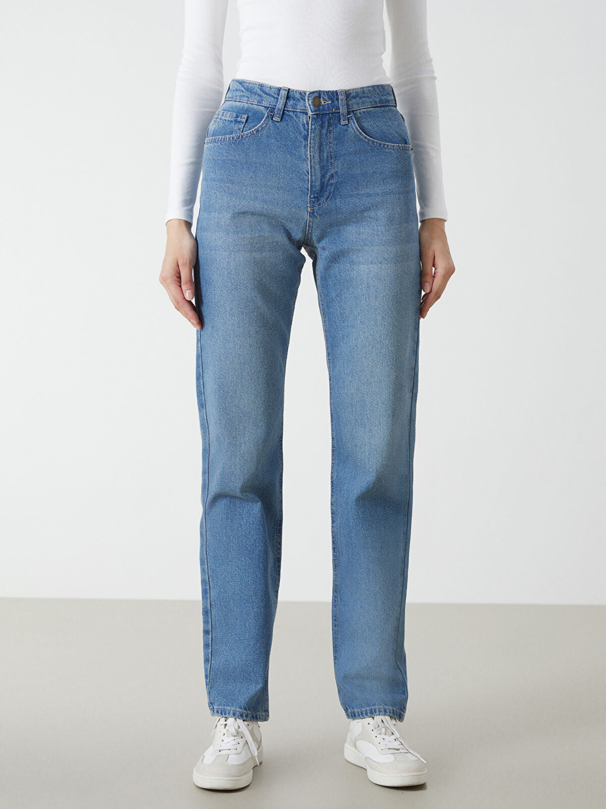 Straight Fit Women's Jean Pantalon