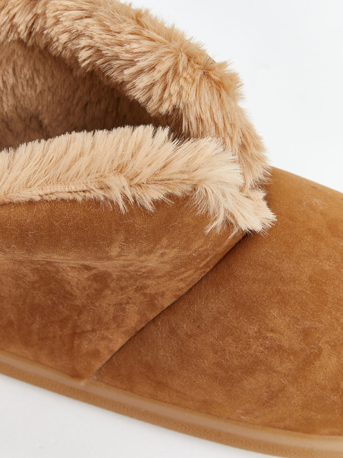 Women's Closed-Toe Home Slip-On Shoe