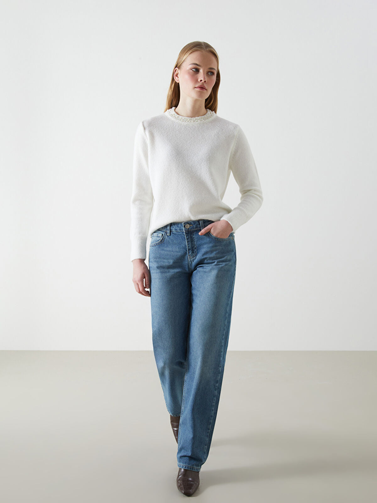 Straight Fit Women's Jeans Pants