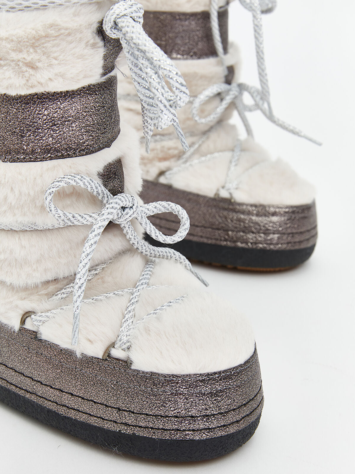 Girls' Fashionable Lace-Up Boots