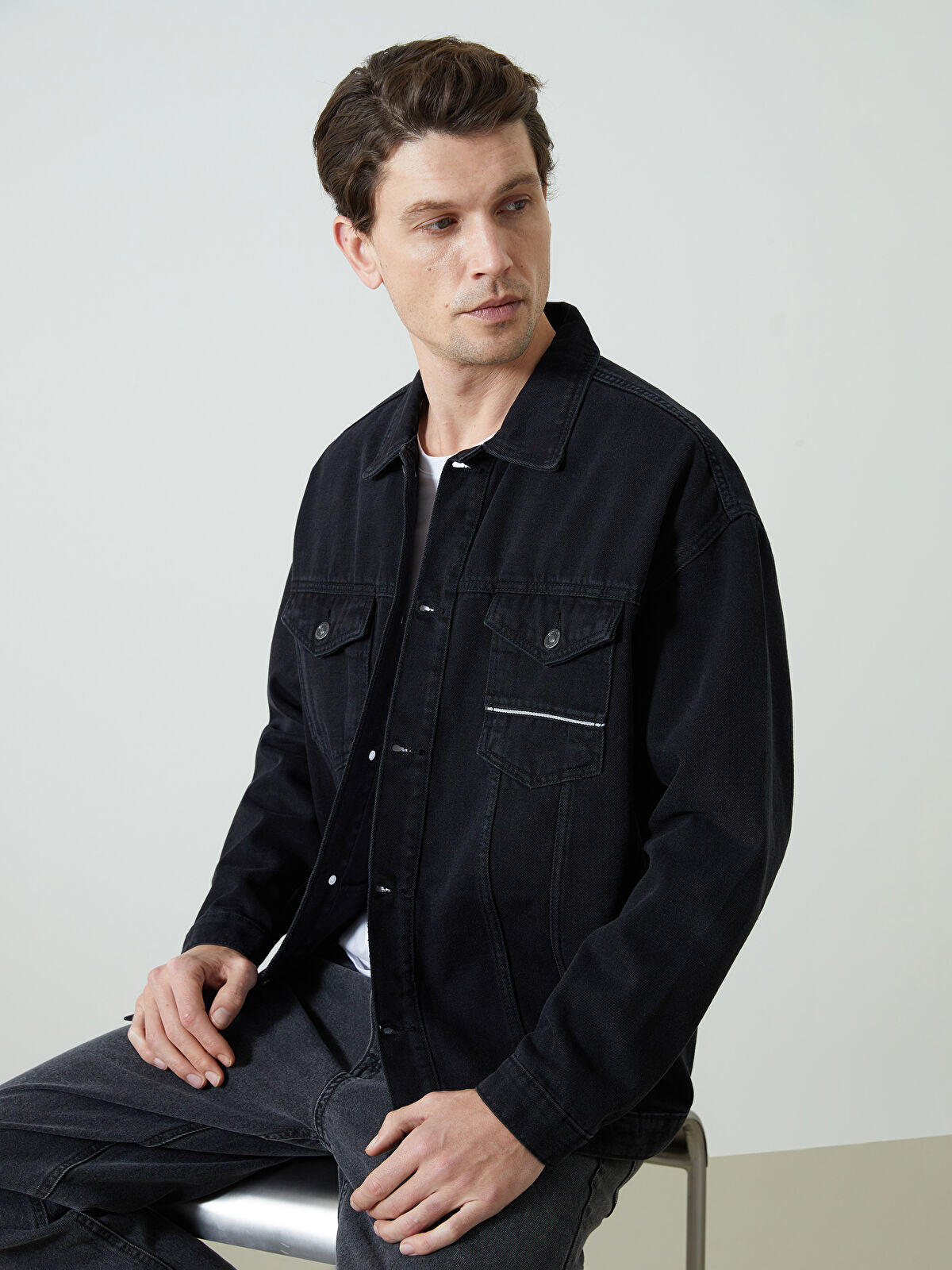 Comfortable Men's Jean Jacket