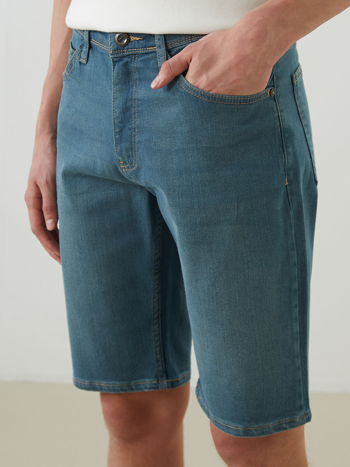 Standard Fit Men's Jeans Shorts