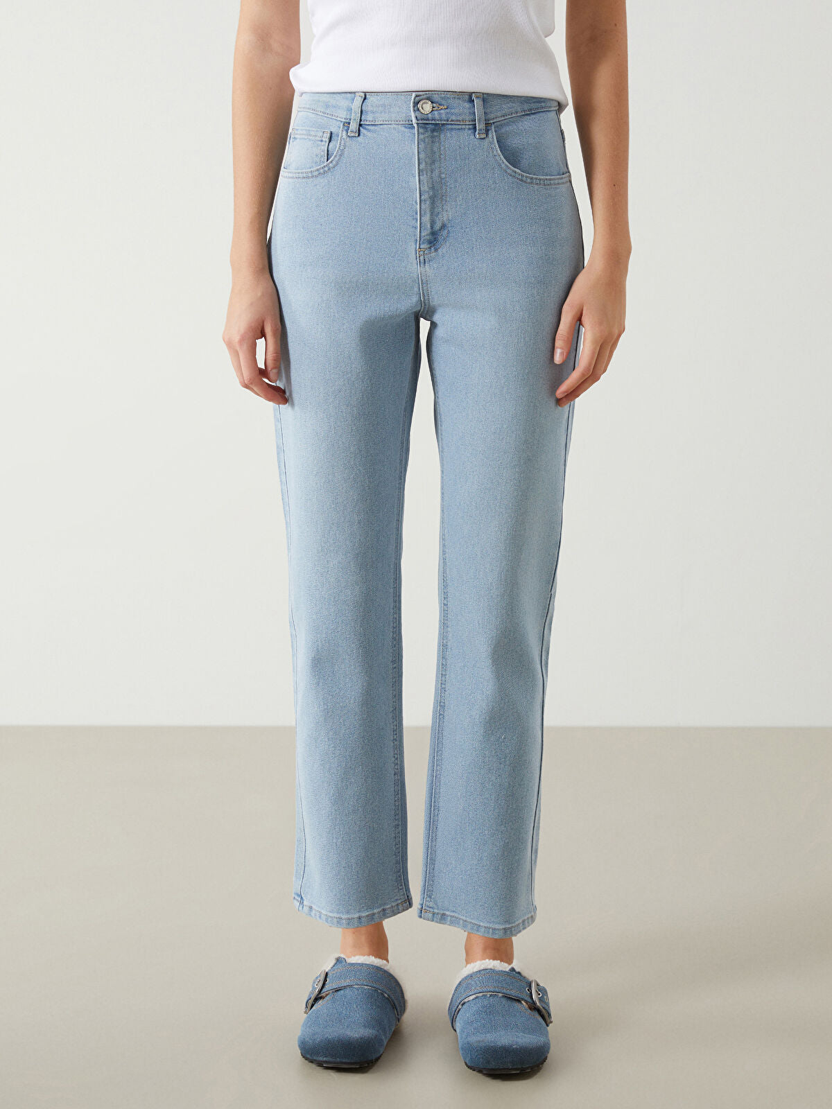 Straight Fit Women's Jean Pantalon