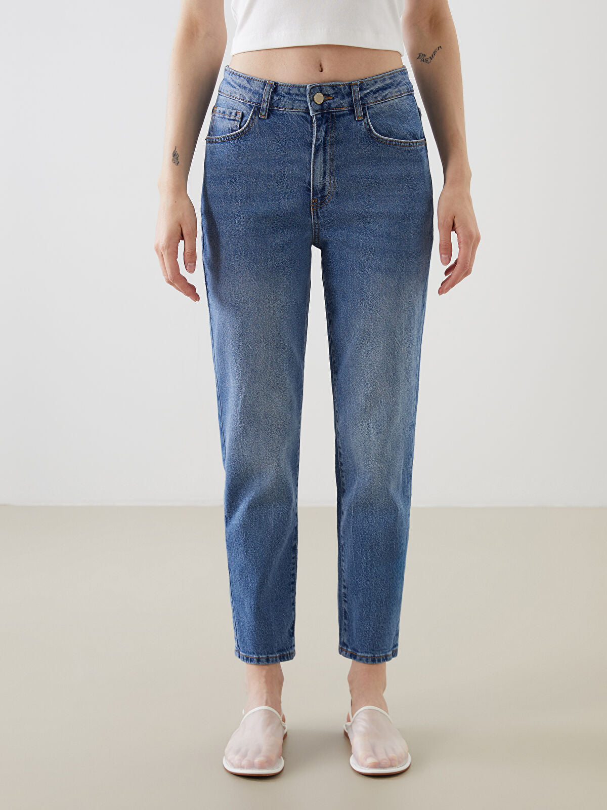 Straight Fit Women's Jean Pantalon