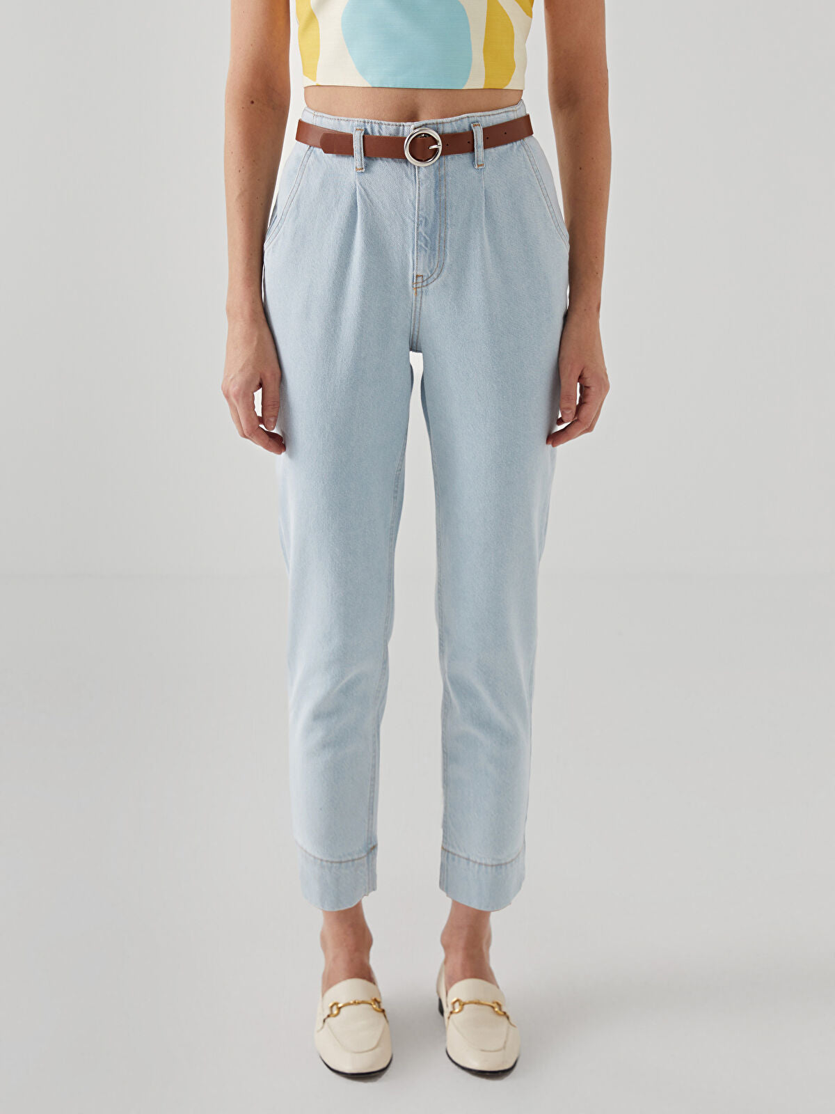 Belted Mom Fit Women's Jeans Pants