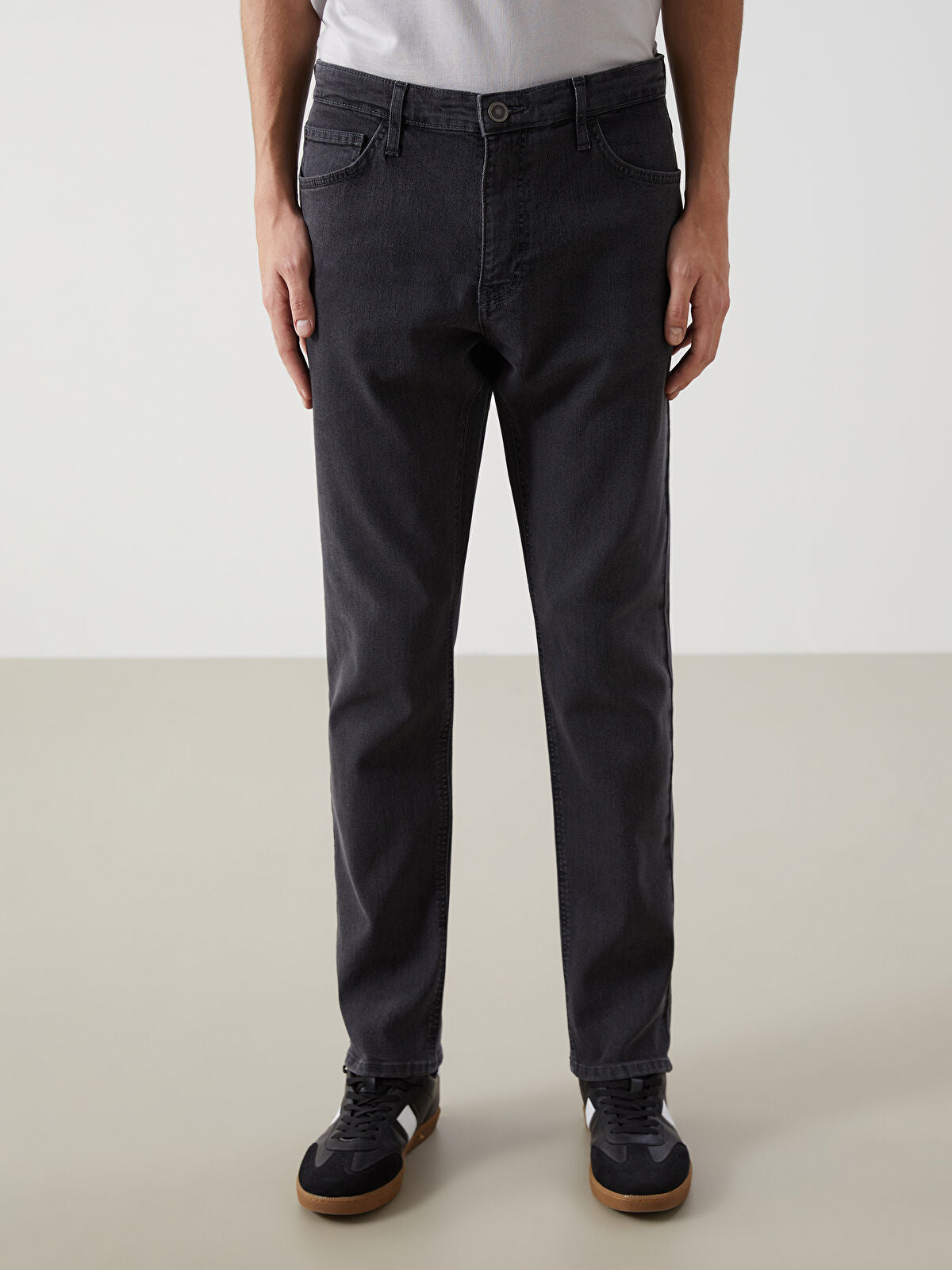 750 Slim Fit Men's Woven Jean Pantalon