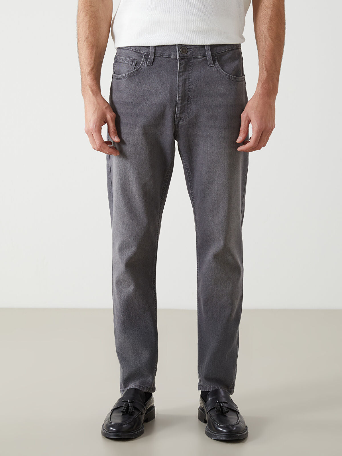 750 Slim Fit Men's Woven Jean Pantalon