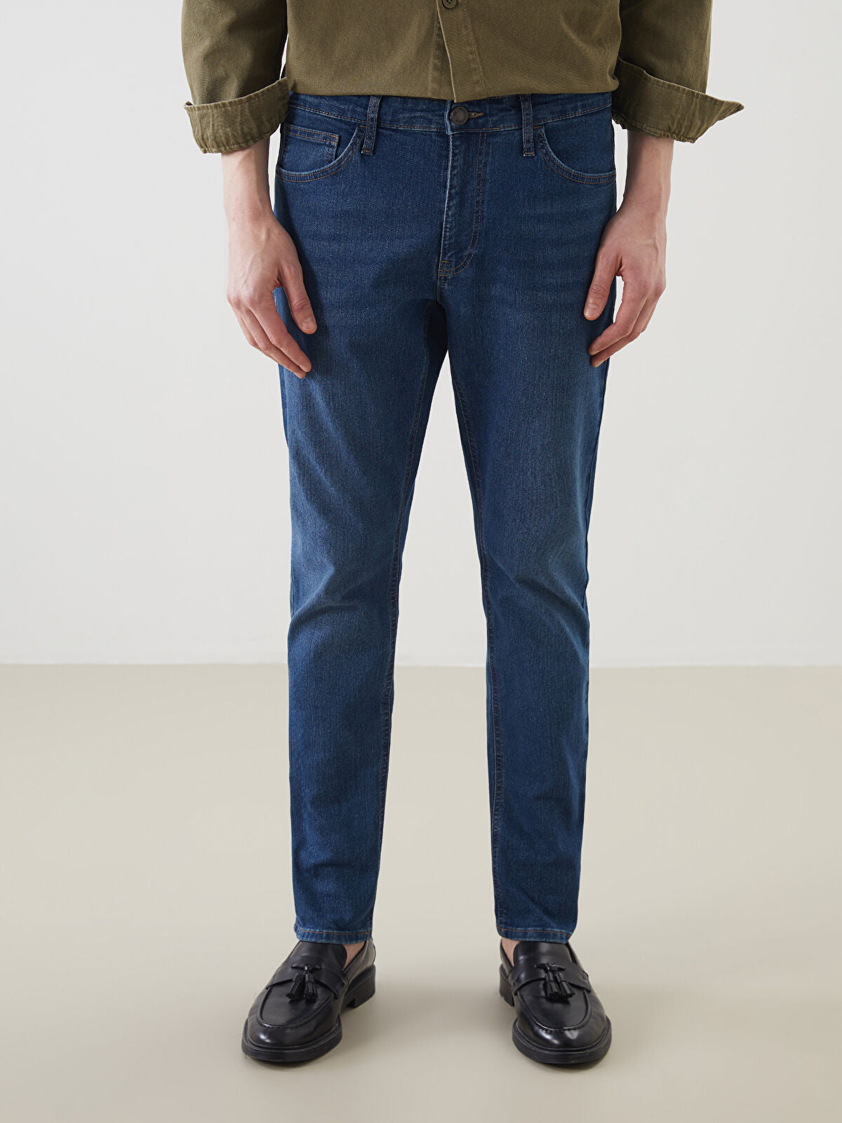 750 Slim Fit Men's Woven Jean Pantalon