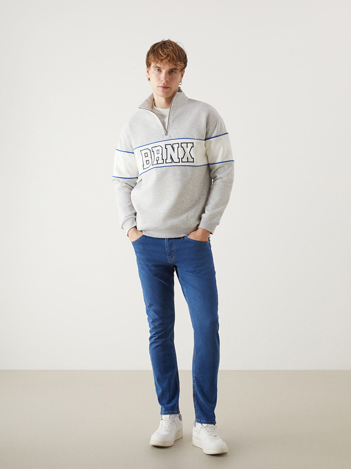 750 Slim Fit Men's Woven Jean Pantalon