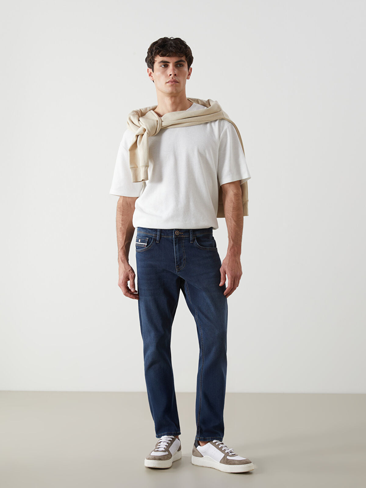 750 Slim Fit Men's Woven Jean Pantalon