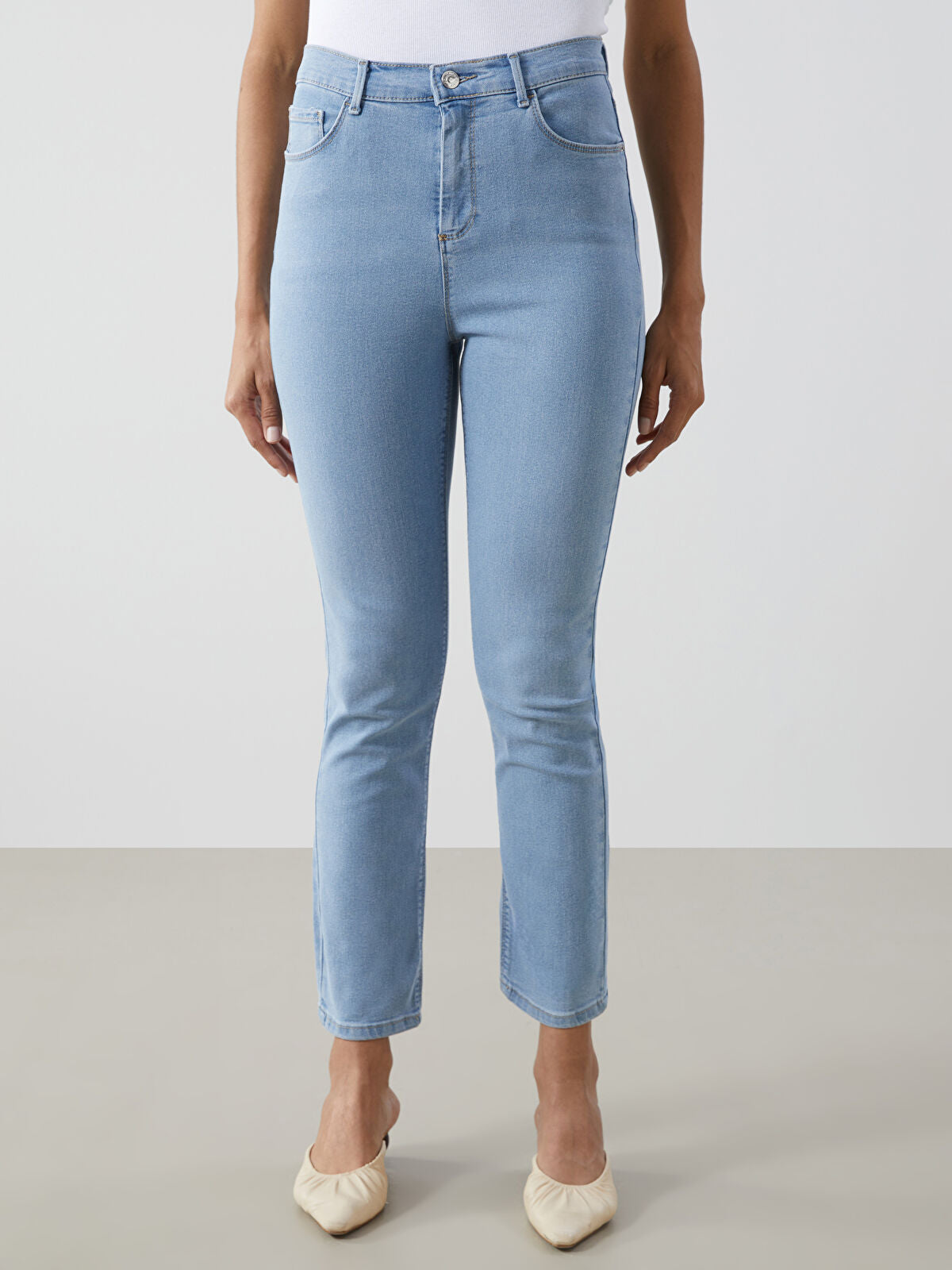 Straight Fit Women's Jean Pantalon