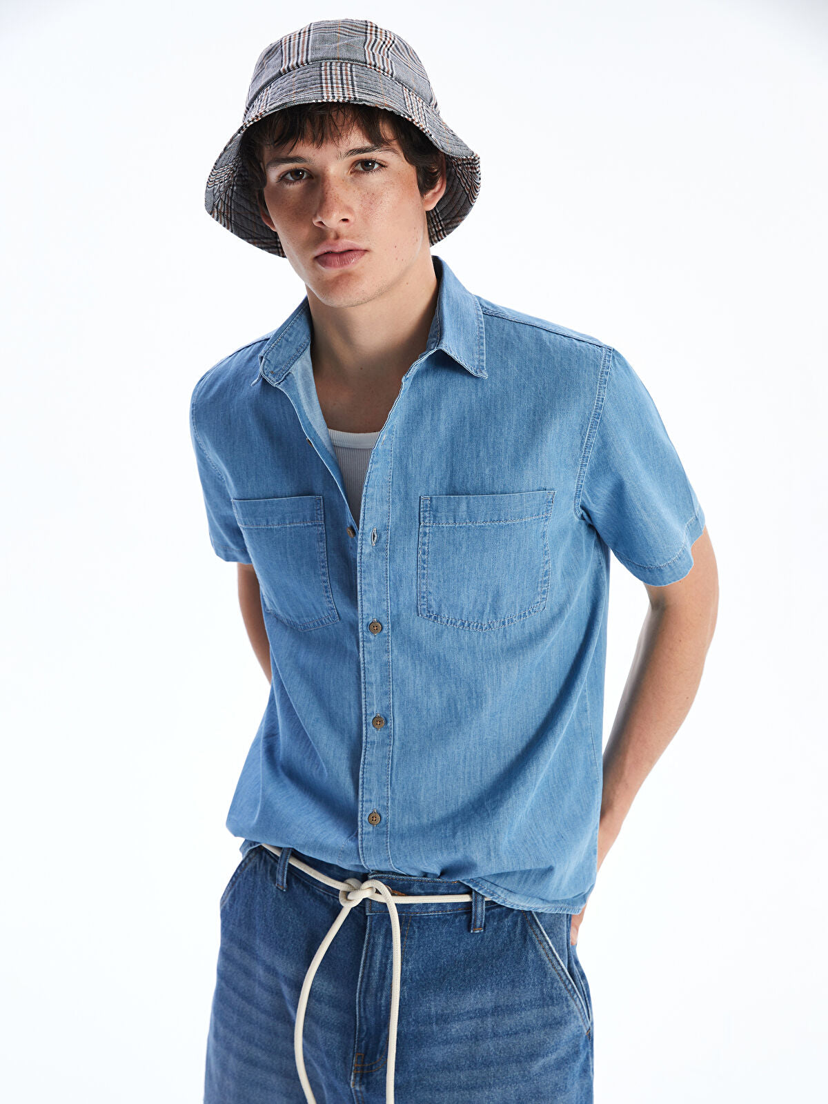 Regular Fit Short Sleeve Men's Denim Shirt