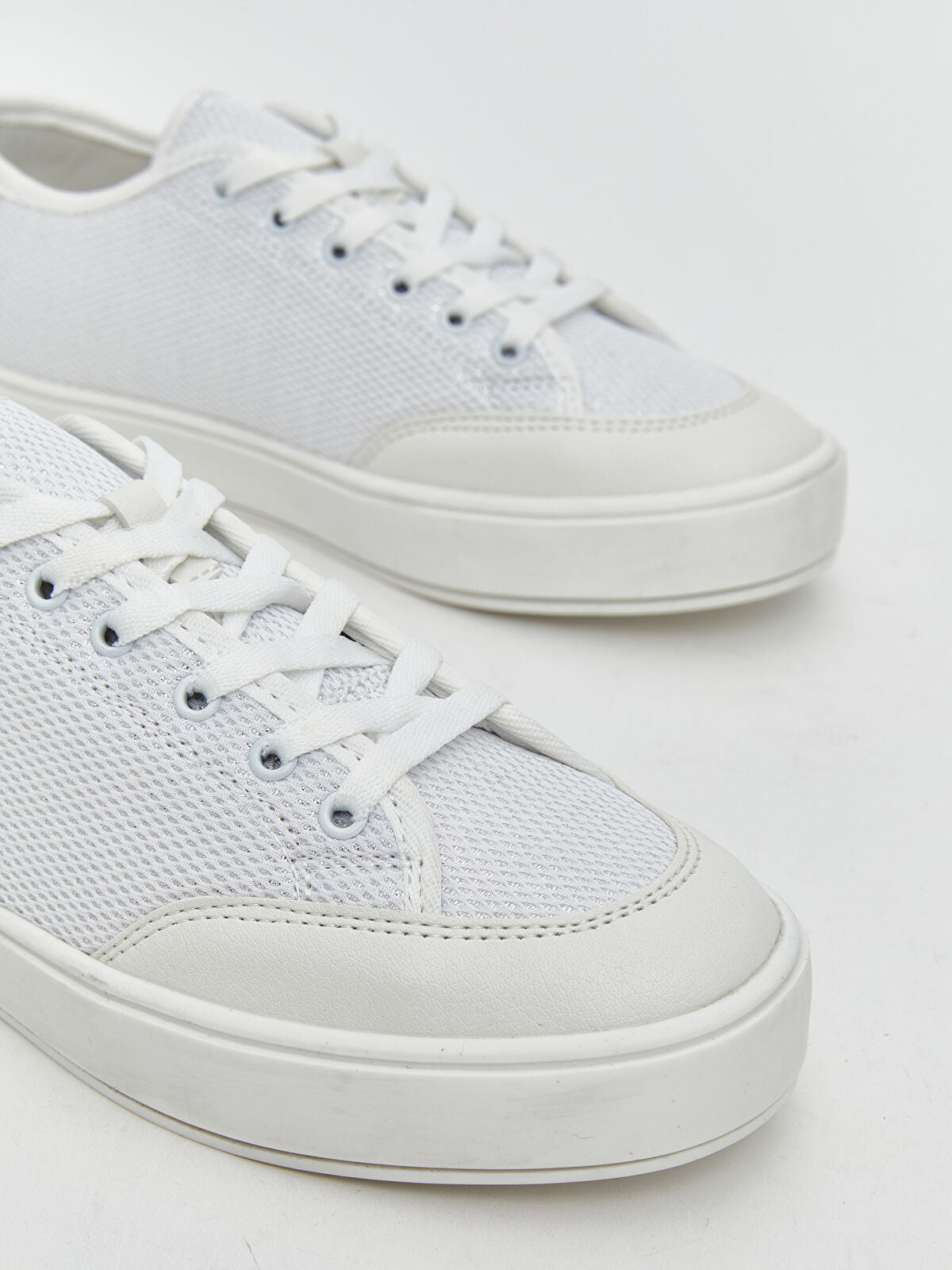 Buckle Women's Sport Shoes