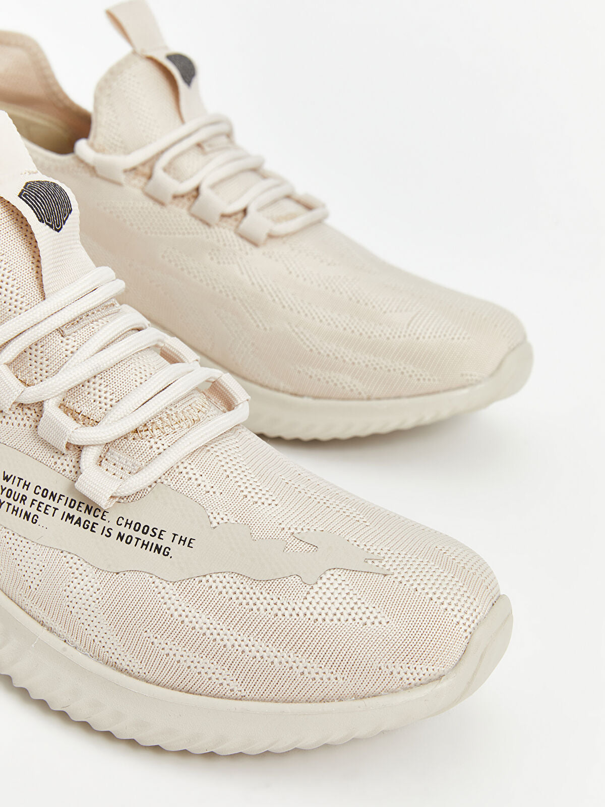 File Detailed Men's Sports Shoes