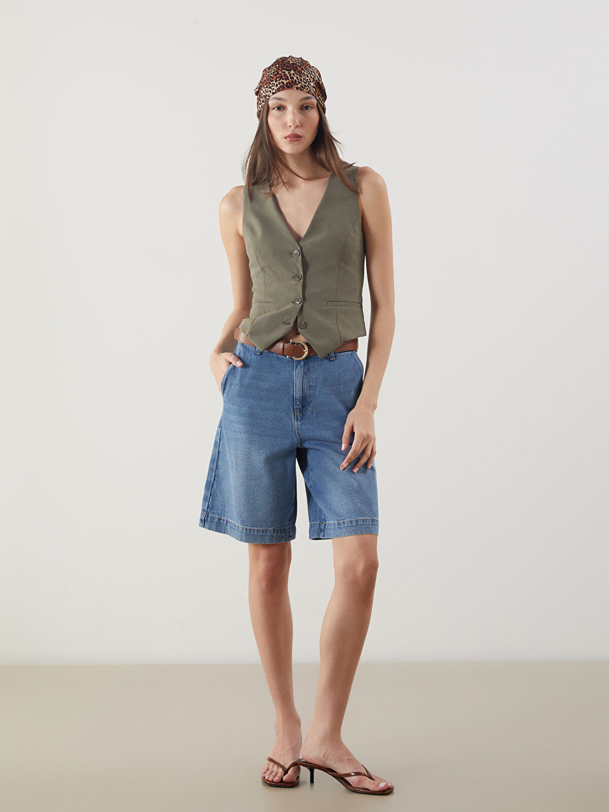 Elegant Belted Standard-Fit Women's Denim Short