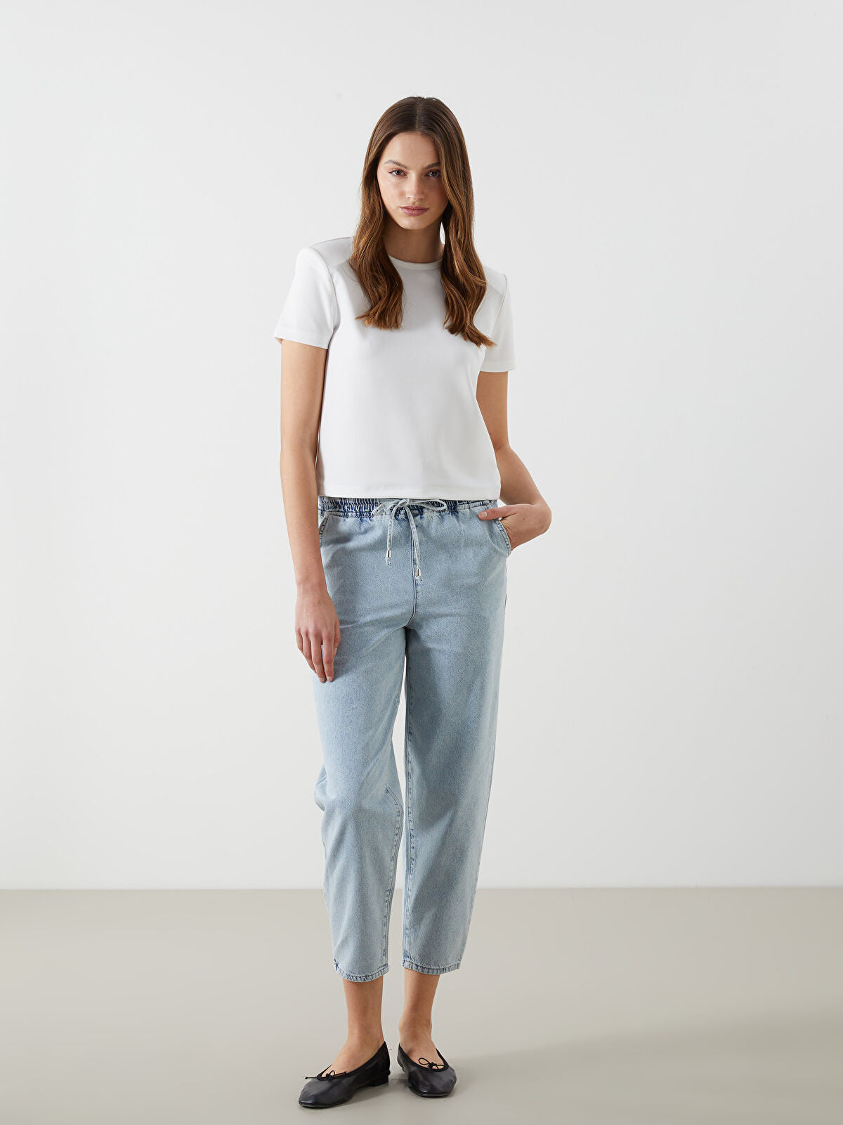 Elastic Waist Mom Fit Women's Jeans