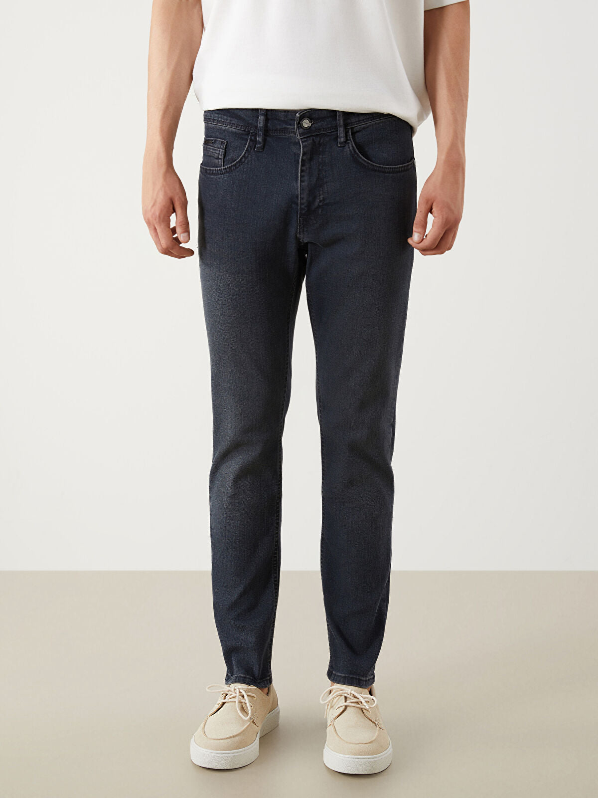 750 Slim Fit Men's Woven Jean Pantalon