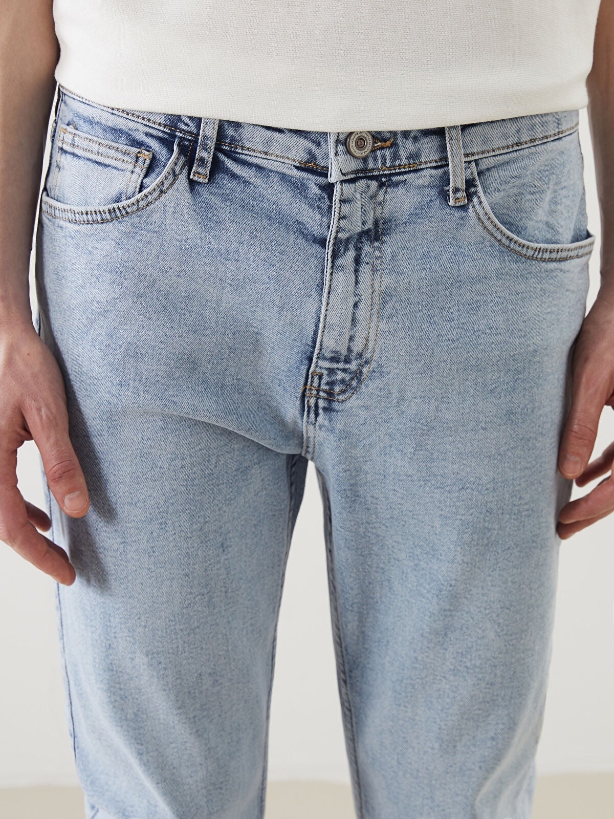 750 Slim Fit Men's Woven Jean Pantalon