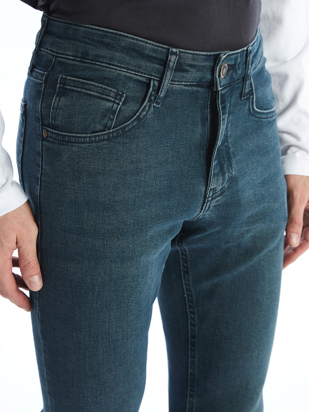 750 Slim Fit Men's Woven Jean Pantalon