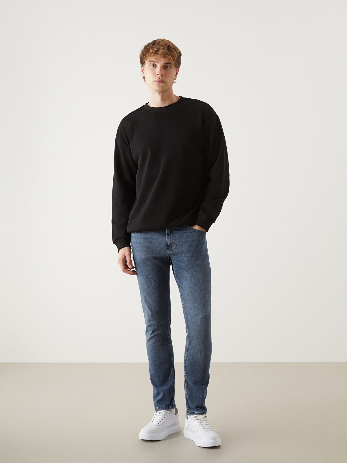 750 Slim Fit Men's Woven Jean Pantalon