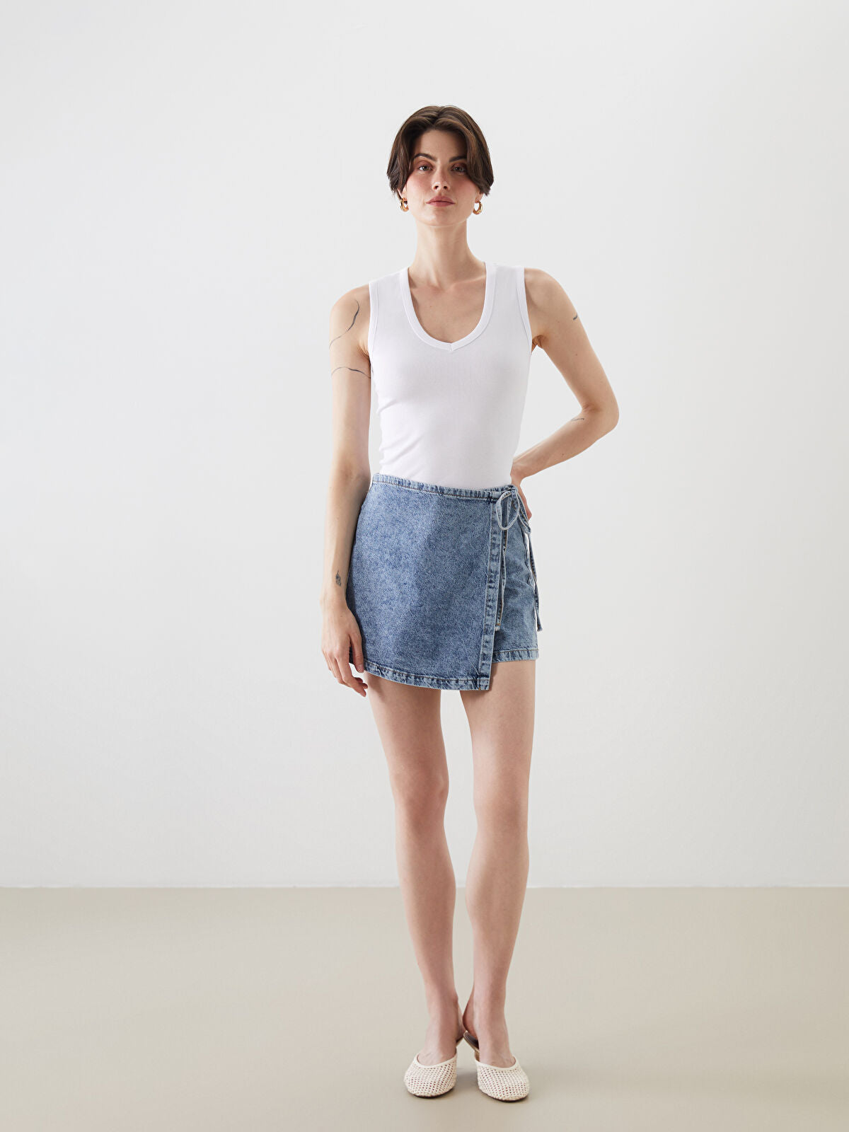 Standard Fit Women's Jeans Short Skirt