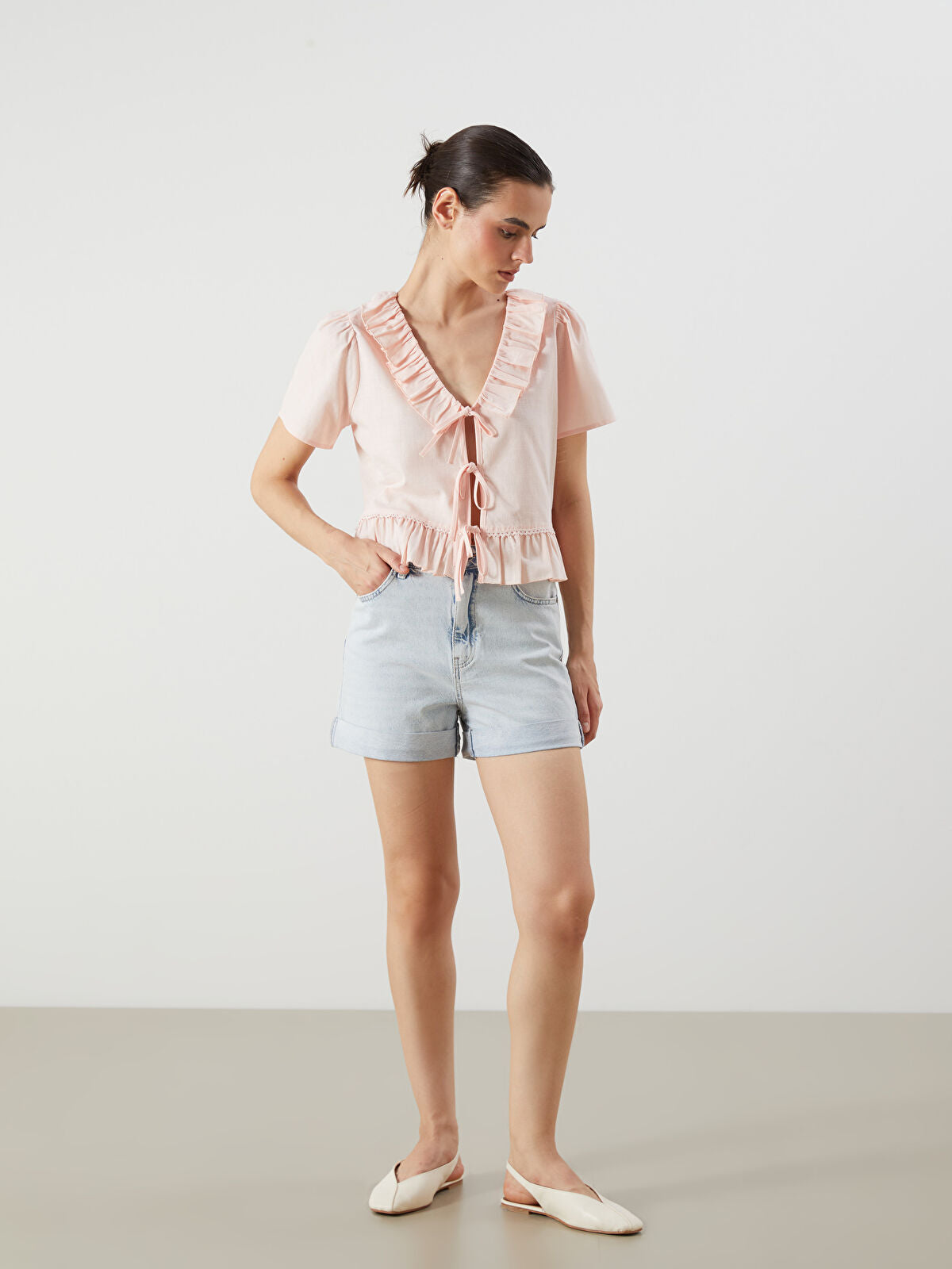 Standard Fit Women's Jeans Short