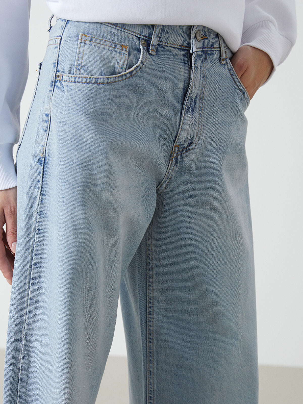Barrel Fit Women's Denim Pantalon