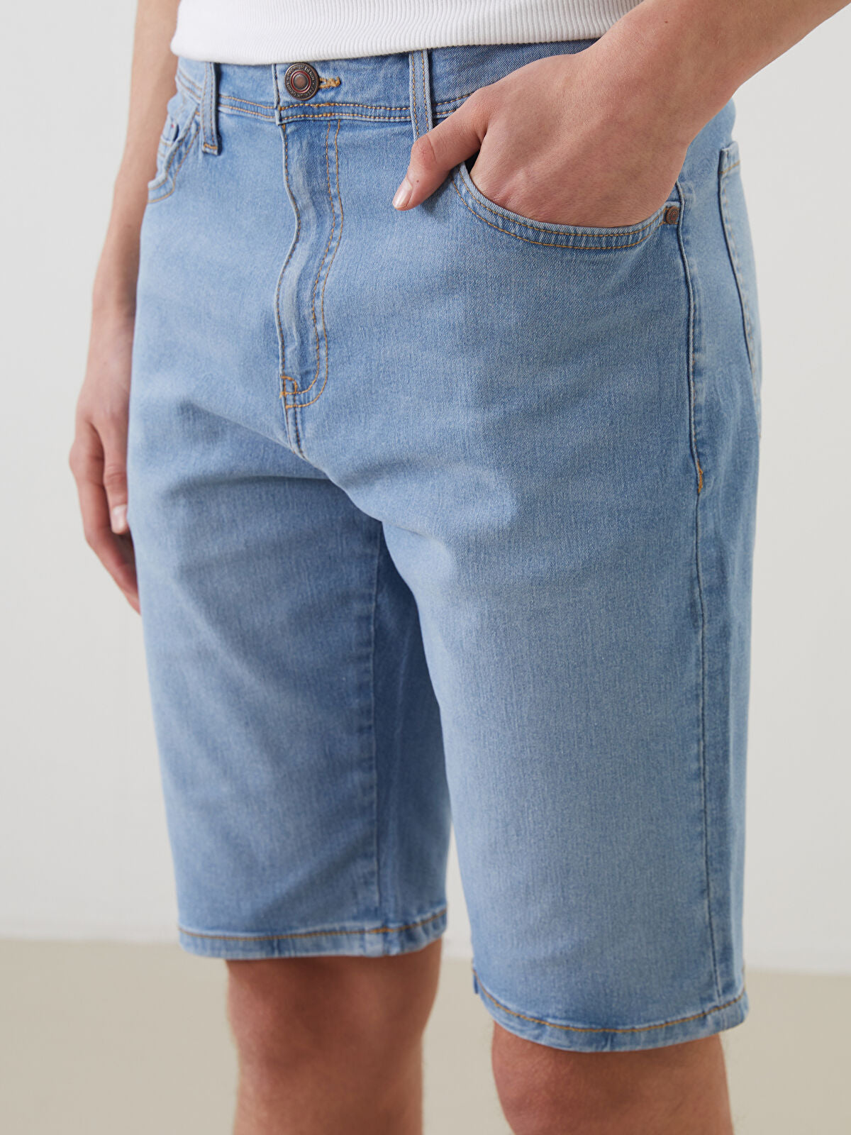 Standard Fit Men's Jeans Shorts